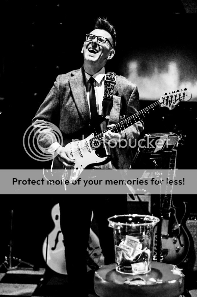 IMAGE: http://i814.photobucket.com/albums/zz61/ImaStratoholic/14946061007_c002b1030d_o_zps52d37def.jpg