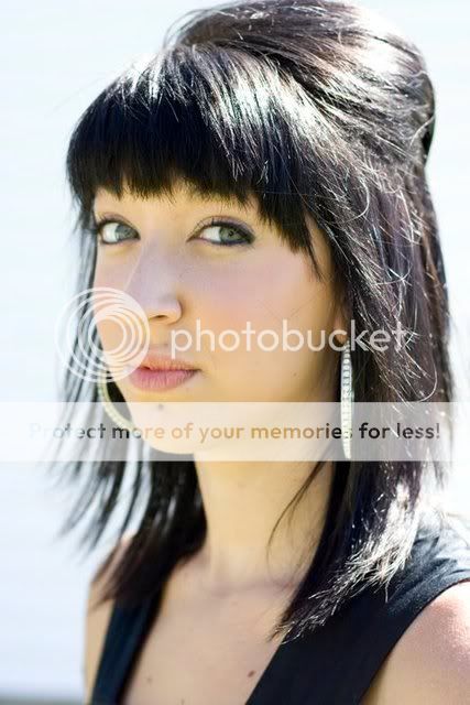 IMAGE: http://i814.photobucket.com/albums/zz64/nateuhlphoto/kendra1.jpg