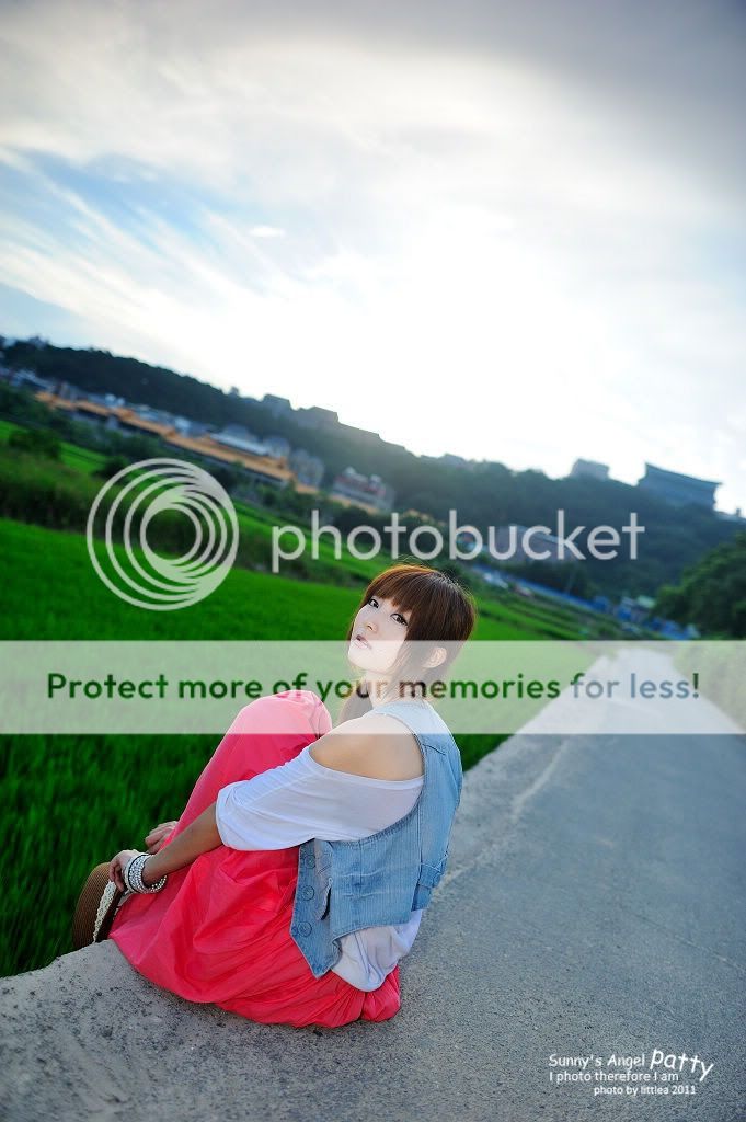 http://i814.photobucket.com/albums/zz68/littlealiao/20110605/DSC_7228.jpg